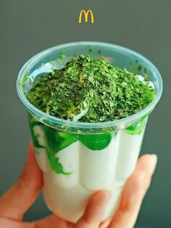 Cilantro-themed fast food promotion in China