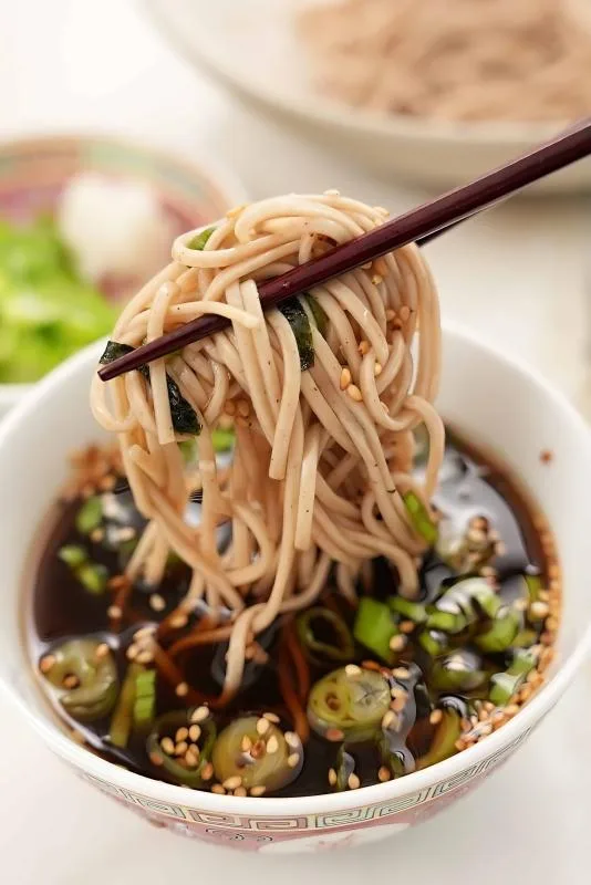 Cold soba noodles