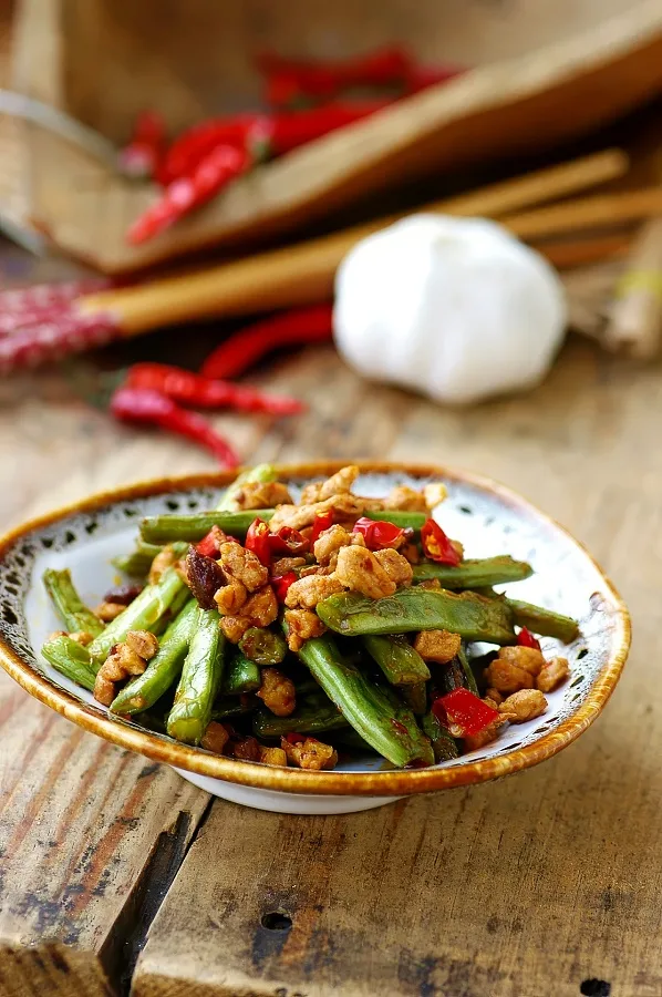 Gan Bian Si Ji Dou – blistered Sichuan green beans