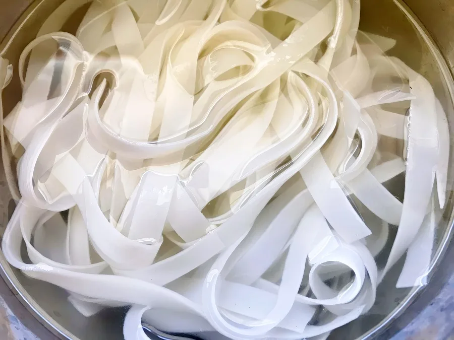 Fresh he fen noodle sheets