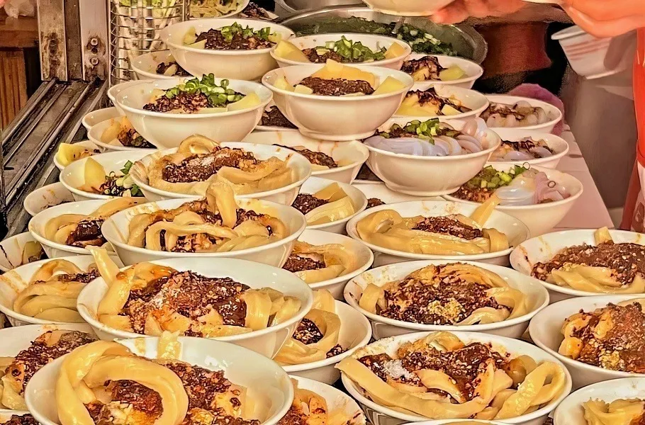 Homemade thick wheat noodles for tian shui mian