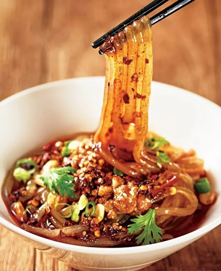 Hot and sour noodles