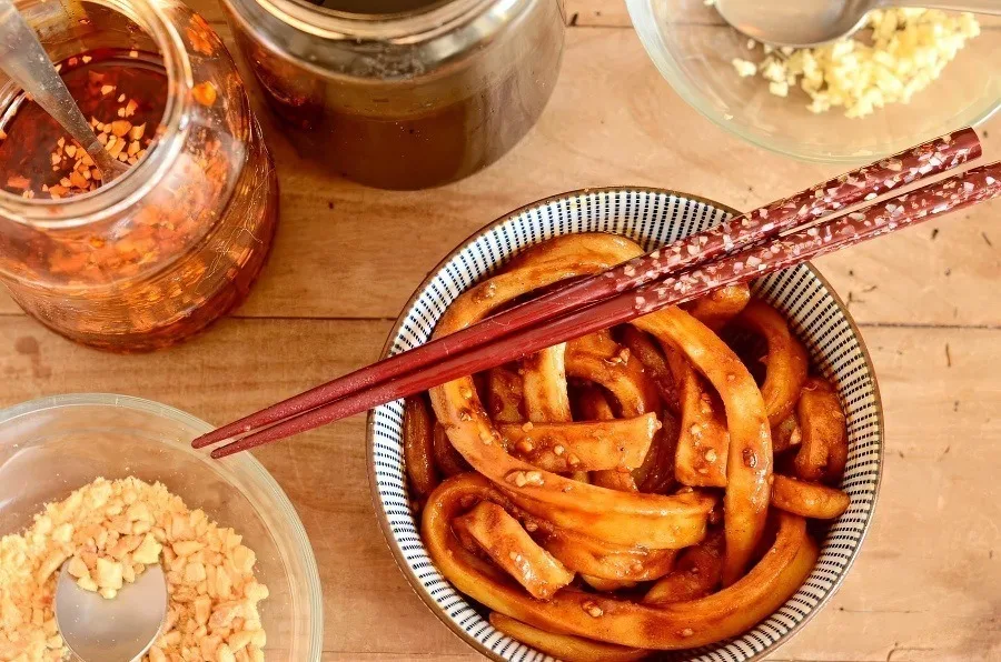 Sweet water noodles dressed with sweet soy sauce and chili oil