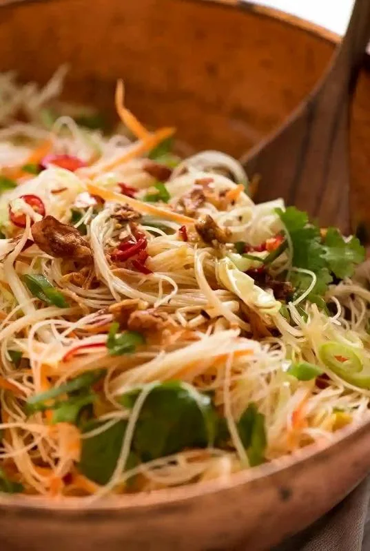 Vermicelli noodles in a bowl